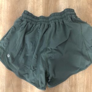 Forest green lululemon shorts with liner